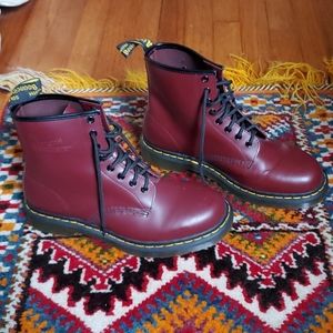 DR MARTENS Smooth Leather Lace Up Boots